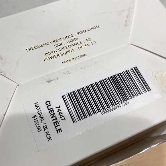 New Aritzia Bluetooth Music Speaker in Box⭐️⭐️⭐️⭐️ - Picture 6 of 15